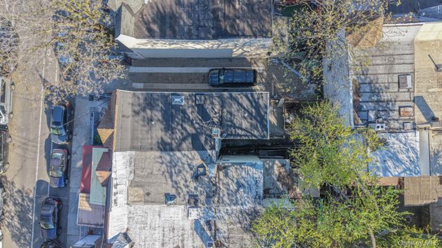 414 E 182nd Street, Bronx, NY 10457