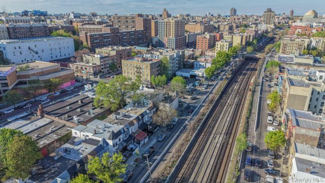 414 E 182nd Street, Bronx, NY 10457