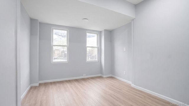 414 E 182nd Street, Bronx, NY 10457