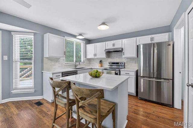 523 Rosewell Court, Ballwin, MO 63021