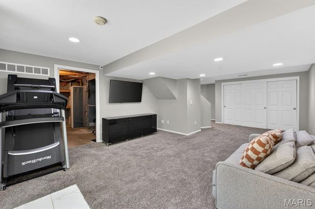 523 Rosewell Court, Ballwin, MO 63021