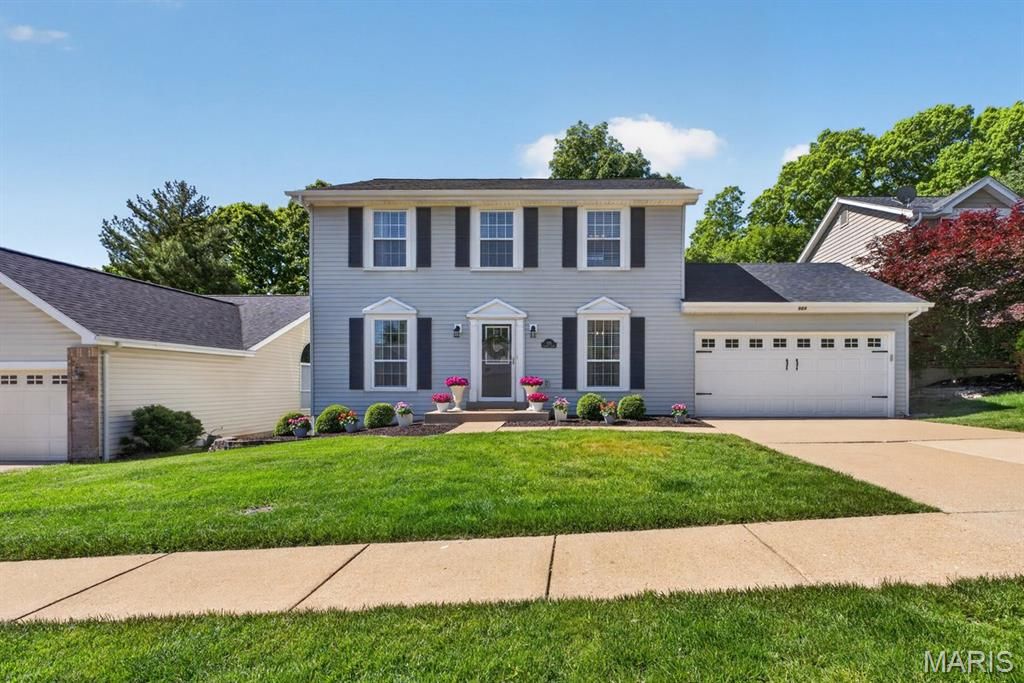 523 Rosewell Court, Ballwin, MO 63021
