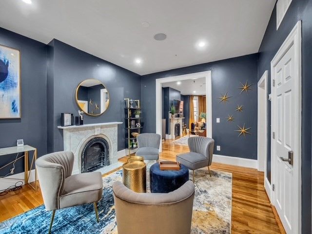 32 Williams St 1, Boston, MA 02446