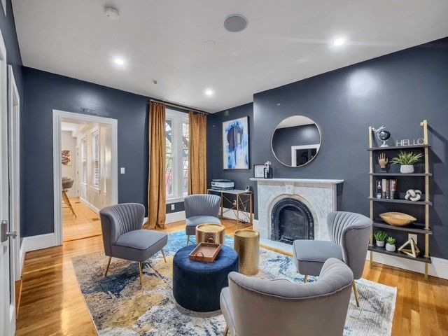 32 Williams St 1, Boston, MA 02446