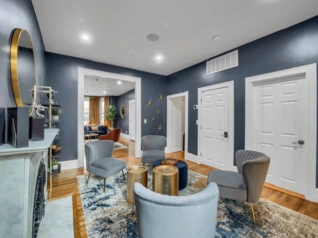 32 Williams St 1, Boston, MA 02446