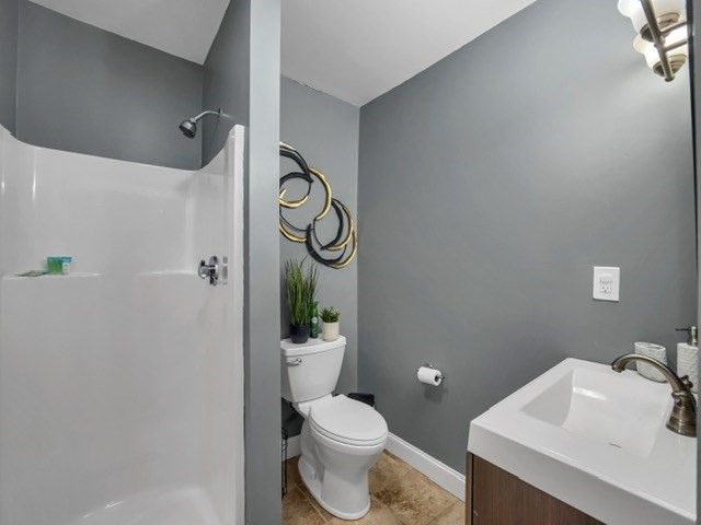 32 Williams St 1, Boston, MA 02446