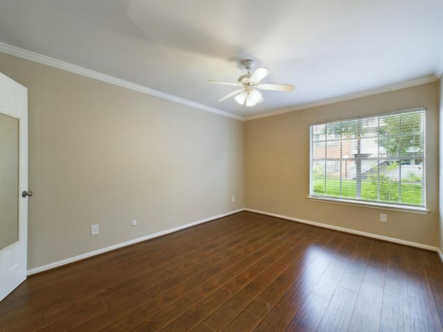 2350 Bering Drive 127, Houston, TX 77057