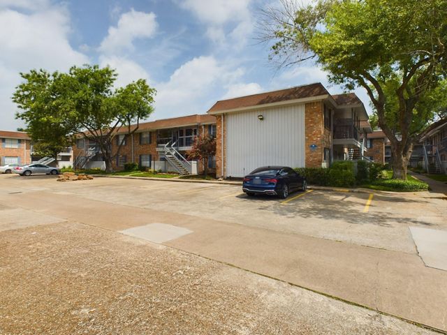 2350 Bering Drive 127, Houston, TX 77057