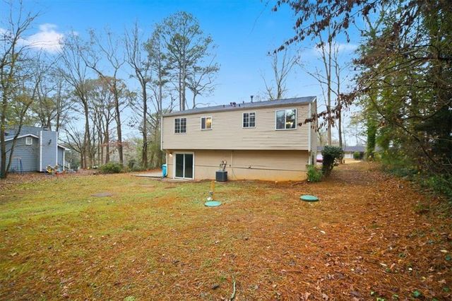 3394 DEARWOOD SW Drive, Lilburn, GA 30047