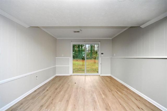 3394 DEARWOOD SW Drive, Lilburn, GA 30047