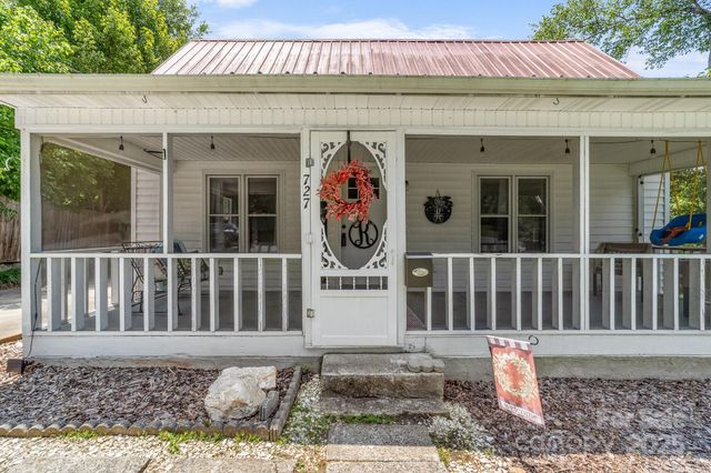 727 W Main Street Extension, Lincolnton, NC 28092