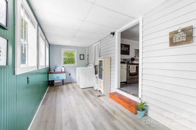 727 W Main Street Extension, Lincolnton, NC 28092