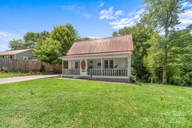 727 W Main Street Extension, Lincolnton, NC 28092