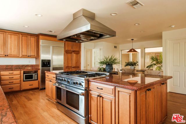 5744 Hempstead Drive, Agoura Hills, CA 91301