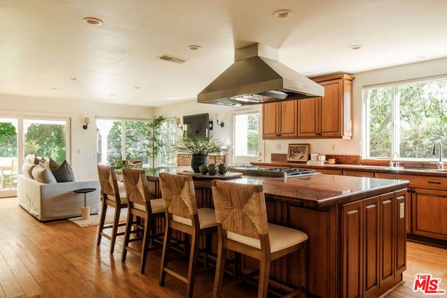 5744 Hempstead Drive, Agoura Hills, CA 91301