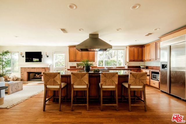 5744 Hempstead Drive, Agoura Hills, CA 91301