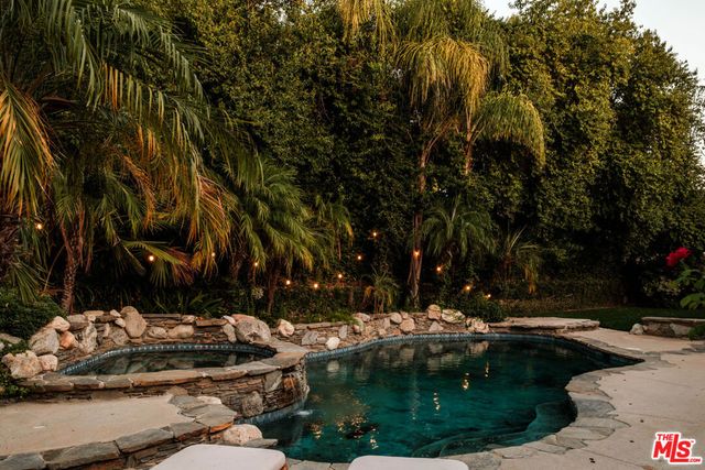 5744 Hempstead Drive, Agoura Hills, CA 91301