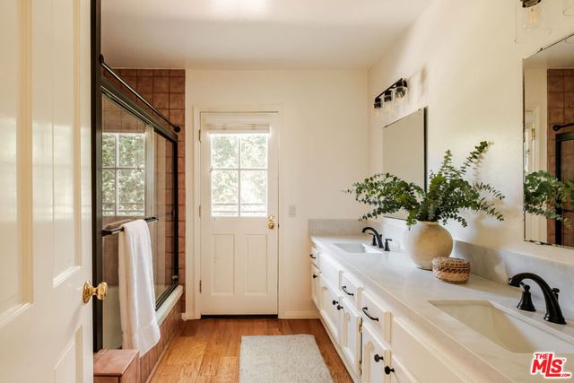 5744 Hempstead Drive, Agoura Hills, CA 91301