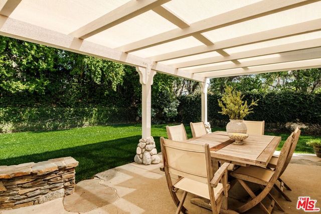 5744 Hempstead Drive, Agoura Hills, CA 91301