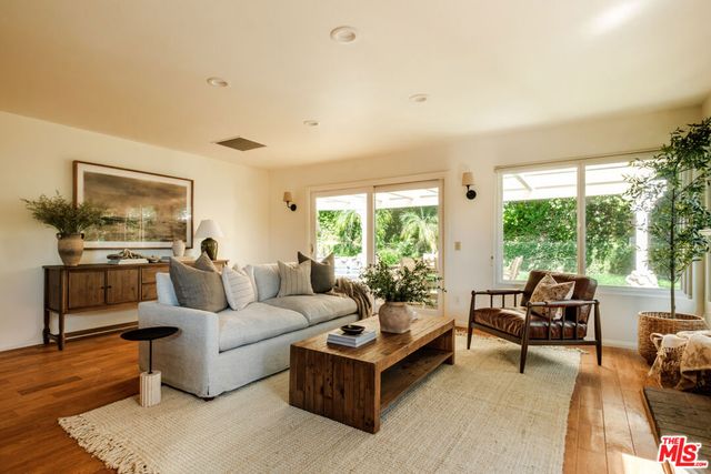 5744 Hempstead Drive, Agoura Hills, CA 91301