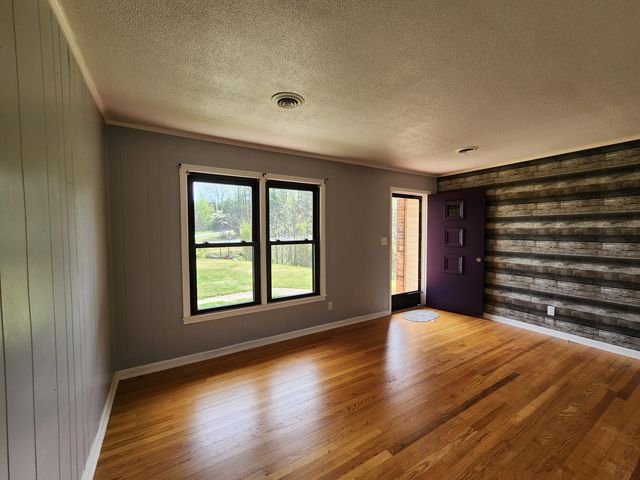 10519 Henry RD, Henry, VA 24102