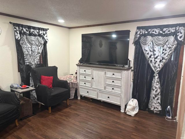 218 West Miami Avenue, Logansport, IN 46947