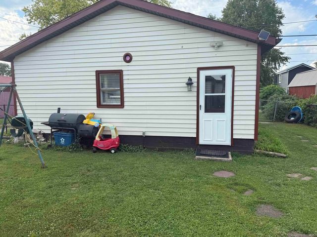 218 West Miami Avenue, Logansport, IN 46947