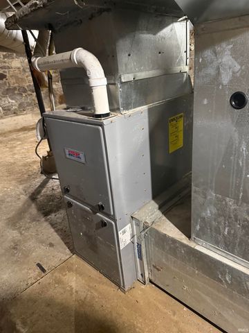 218 West Miami Avenue, Logansport, IN 46947