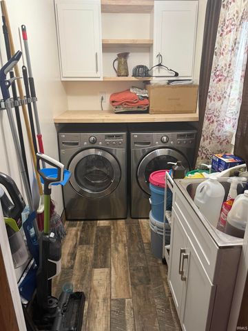 218 West Miami Avenue, Logansport, IN 46947