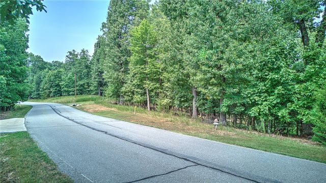 Freestone Drive, Rogers, AR 72756