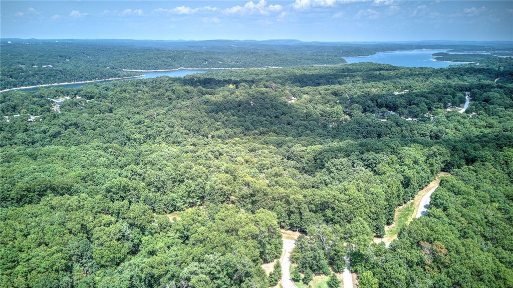 Freestone Drive, Rogers, AR 72756