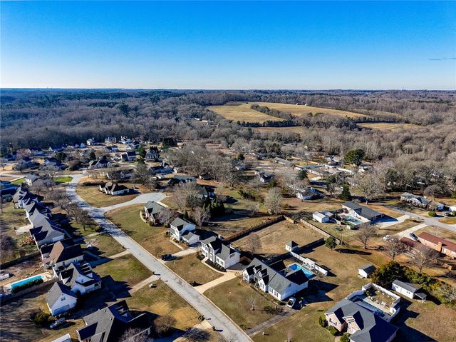 309 Huddersfield Drive, Piedmont, SC 29673