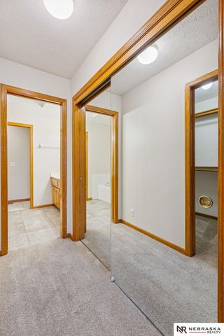 3902 N 157th Street, Omaha, NE 68116