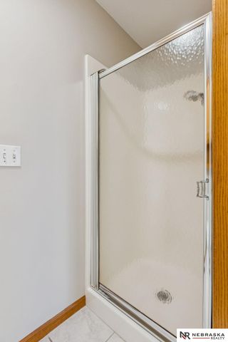 3902 N 157th Street, Omaha, NE 68116