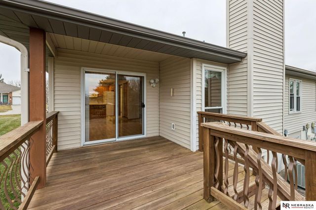 3902 N 157th Street, Omaha, NE 68116