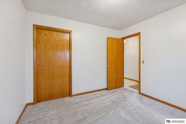 3902 N 157th Street, Omaha, NE 68116