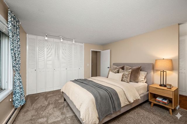 10301 Cedar Lake Road 201, Hopkins, MN 55305