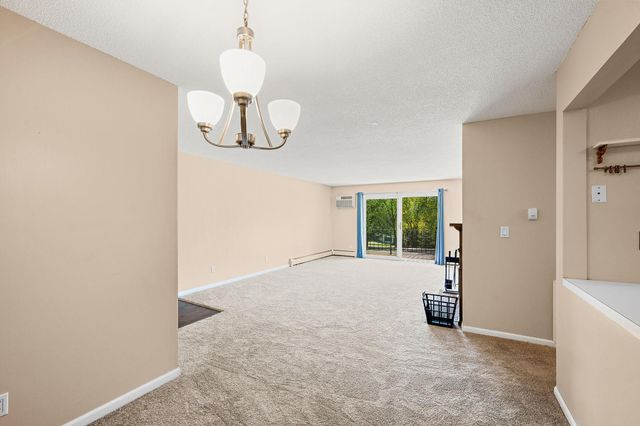 10301 Cedar Lake Road 201, Hopkins, MN 55305