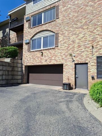 10301 Cedar Lake Road 201, Hopkins, MN 55305