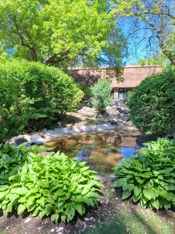 10301 Cedar Lake Road 201, Hopkins, MN 55305