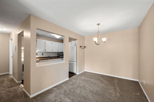 10301 Cedar Lake Road 201, Hopkins, MN 55305