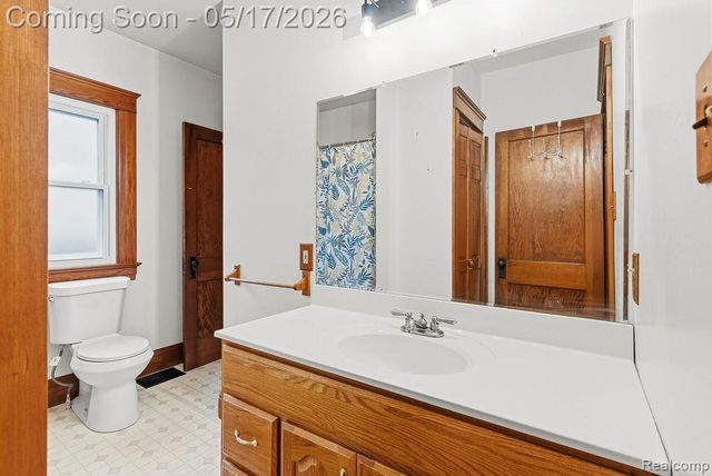 305 N Almont Avenue, Imlay City, MI 48444