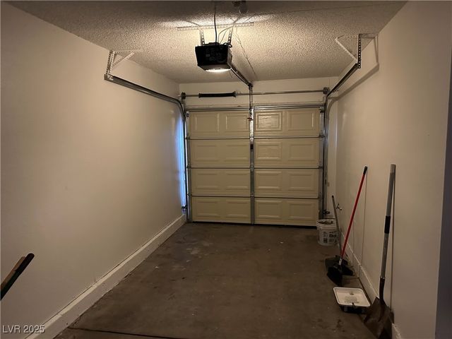 6841 Arroyo Avenue, Las Vegas, NV 89103