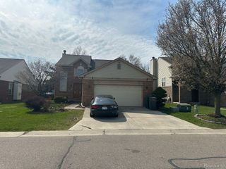 55 MORROSS Circle, Dearborn, MI 48126