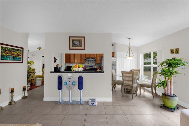 12000 WOODGLEN CIRCLE, Clermont, FL 34711