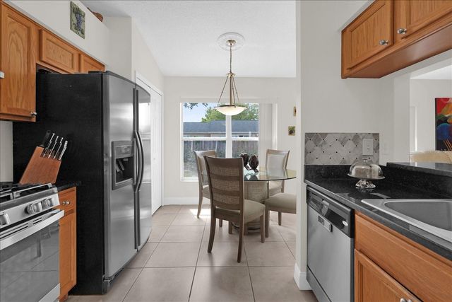 12000 WOODGLEN CIRCLE, Clermont, FL 34711