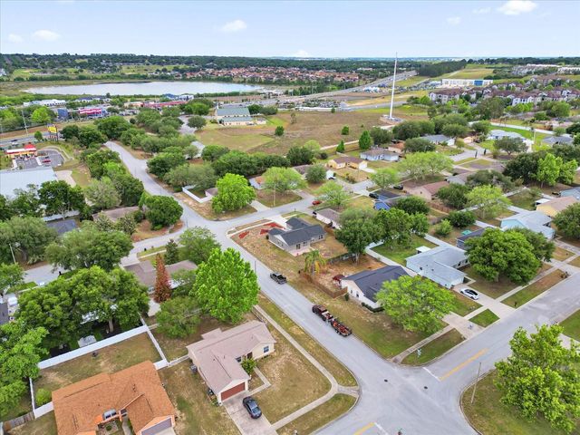 12000 WOODGLEN CIRCLE, Clermont, FL 34711