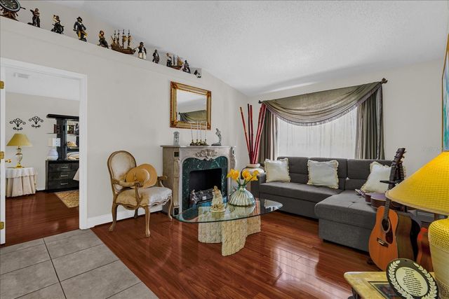 12000 WOODGLEN CIRCLE, Clermont, FL 34711