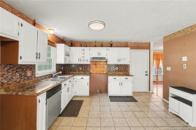 5777 Senoma Place, Fayetteville, NC 28314