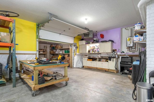 24711 178TH Street, Pleasant Valley, IA 52767